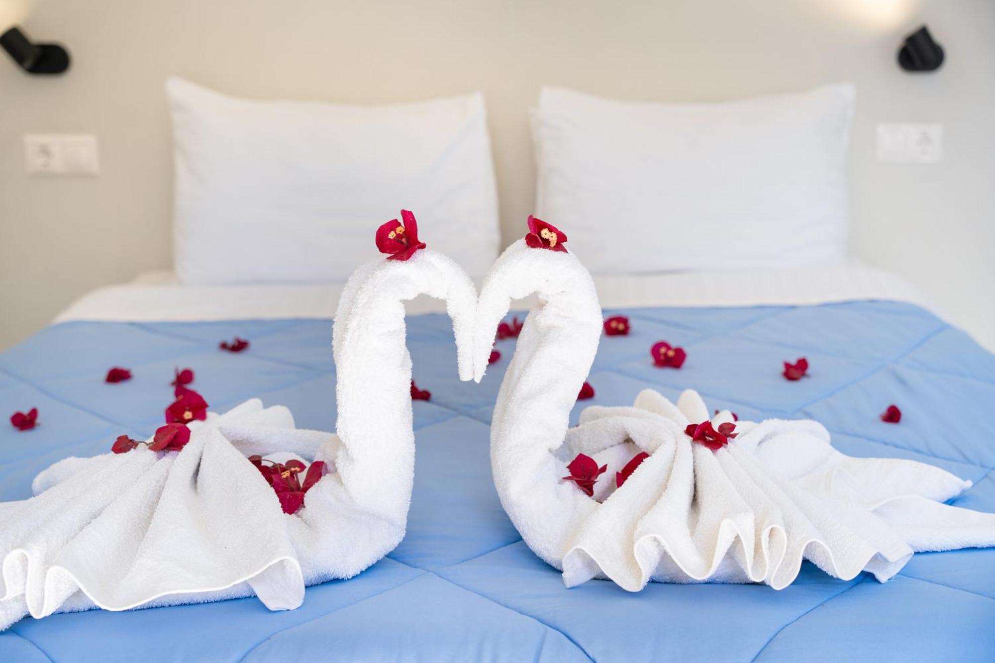 Aegean Blue Santorini Perissa Apartman Kültér fotó
